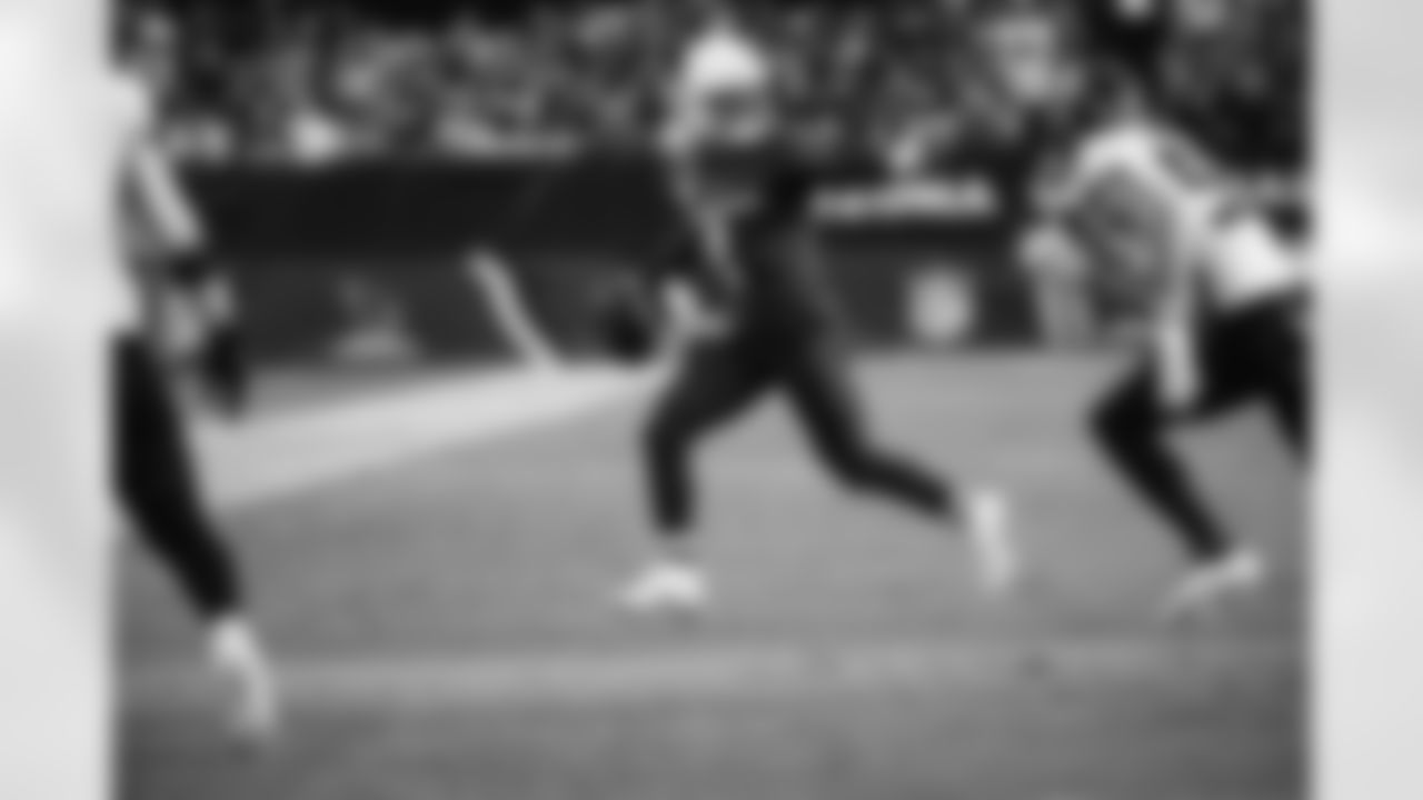 Arizona Cardinals quarterback Kyler Murray (1) during the Week 10 regular season game between the Arizona Cardinals and the Atlanta Falcons on Sunday, Nov 12, 2023 in Glendale, AZ.