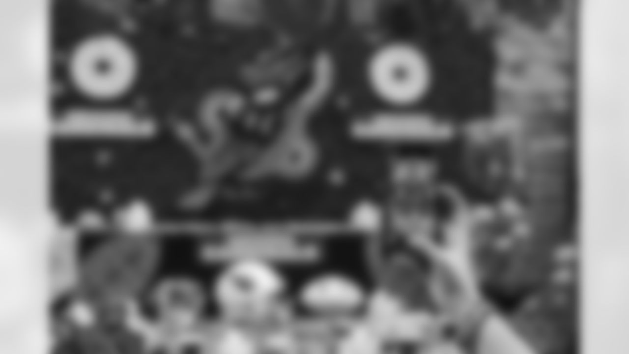 NFL2025_1012_124657-9902_DAR
