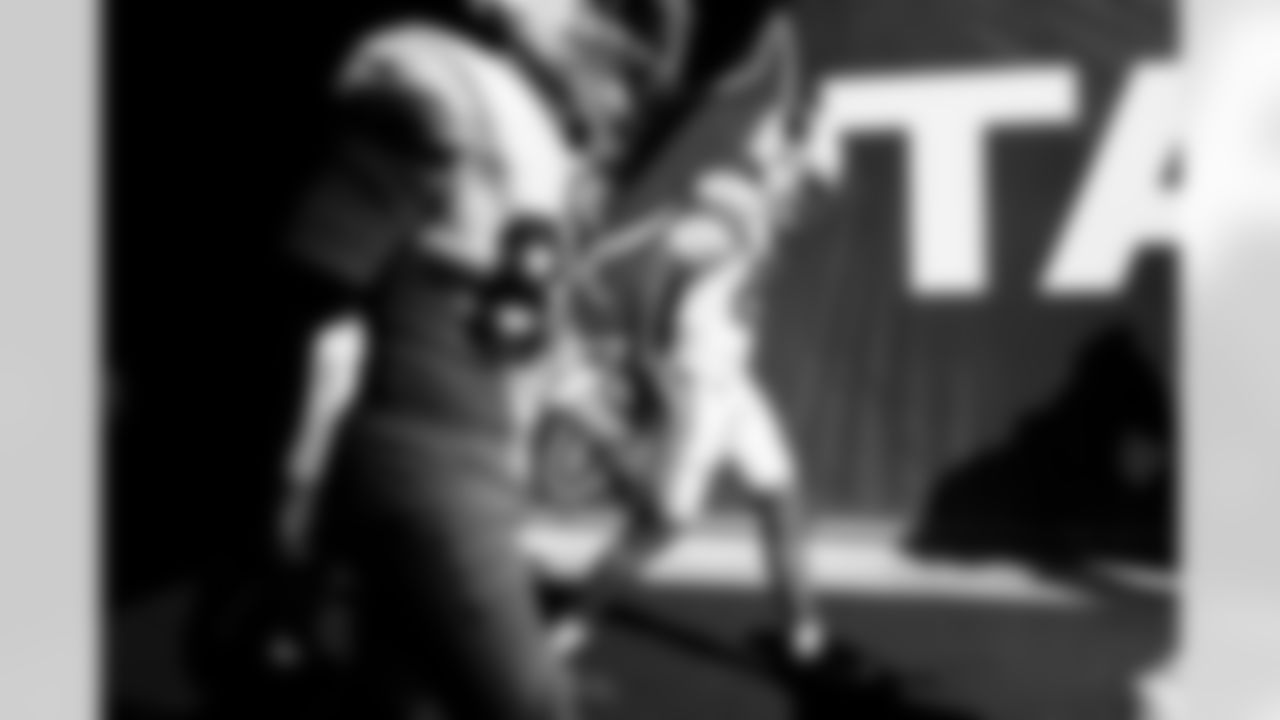 Arizona Cardinals wide receiver Xavier Weaver (89) during the Week 13 regular season game between the Arizona Cardinals and the Tampa Bay Buccaneers on Sunday, Nov. 30, 2025 in Tampa, FL.