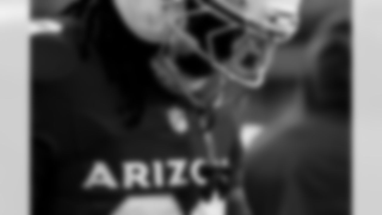 Arizona Cardinals cornerback Denzel Burke (29) during the Week 14 regular season game between the Arizona Cardinals and the Los Angeles Rams on Sunday, Dec. 7, 2025 at State Farm Stadium.