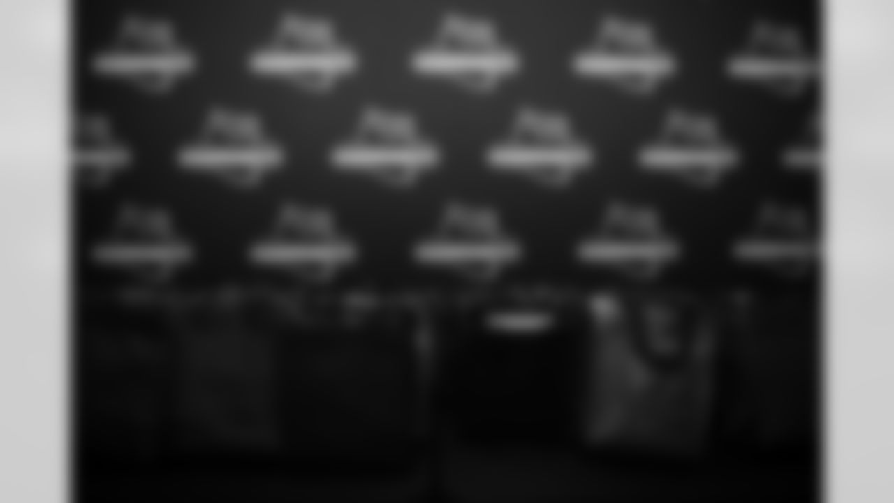 The Arizona Cardinals and Phoenix Rescue Mission host families for a Thanksgiving meal event on Monday, Nov. 24, 2025 in Phoenix, AZ.