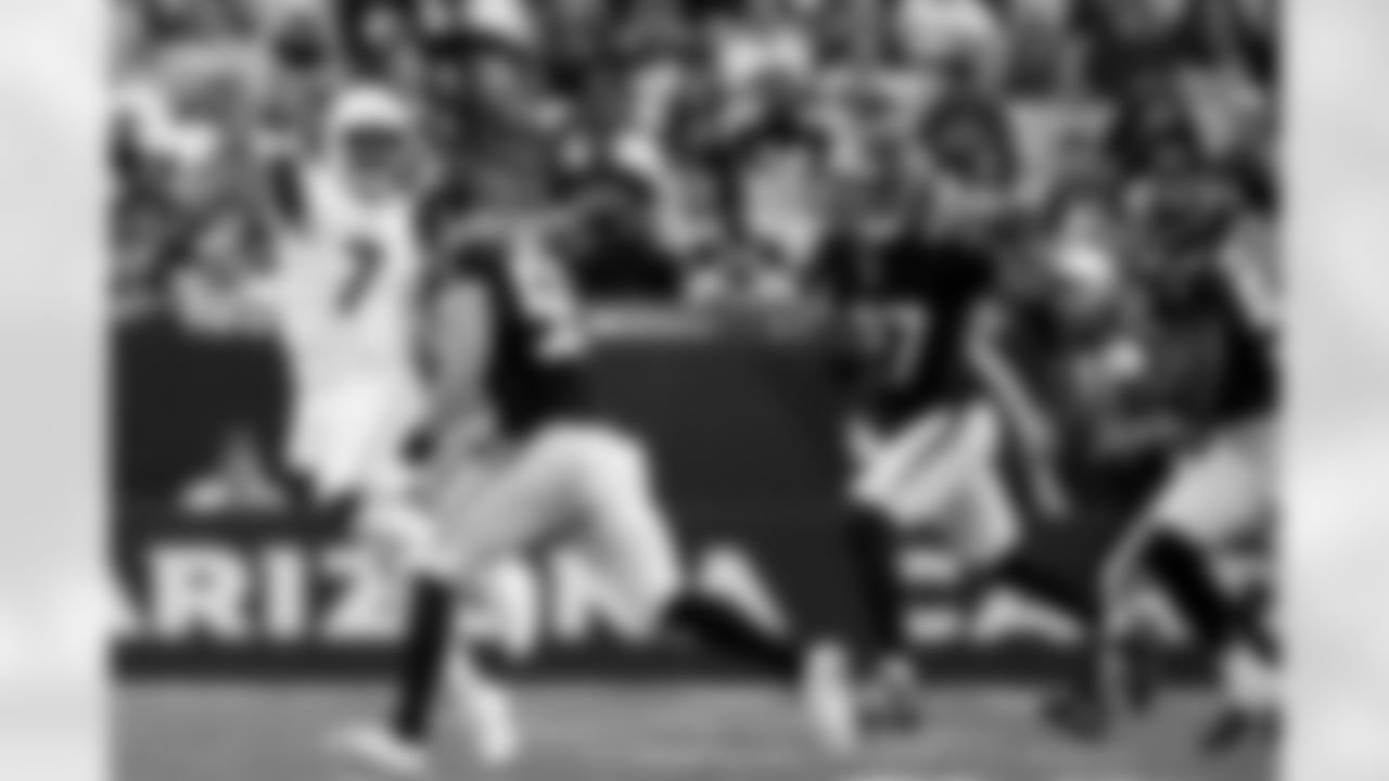 Arizona Cardinals quarterback Jacoby Brissett (7) during the Week 16 regular season game between the Arizona Cardinals and the Atlanta Falcons on Sunday, Dec. 21, 2025 at State Farm Stadium.