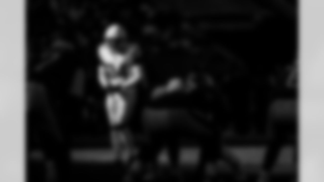 Arizona Cardinals safety Jalen Thompson (34) during the Week 13 regular season game between the Arizona Cardinals and the Tampa Bay Buccaneers on Sunday, Nov. 30, 2025 in Tampa, FL.