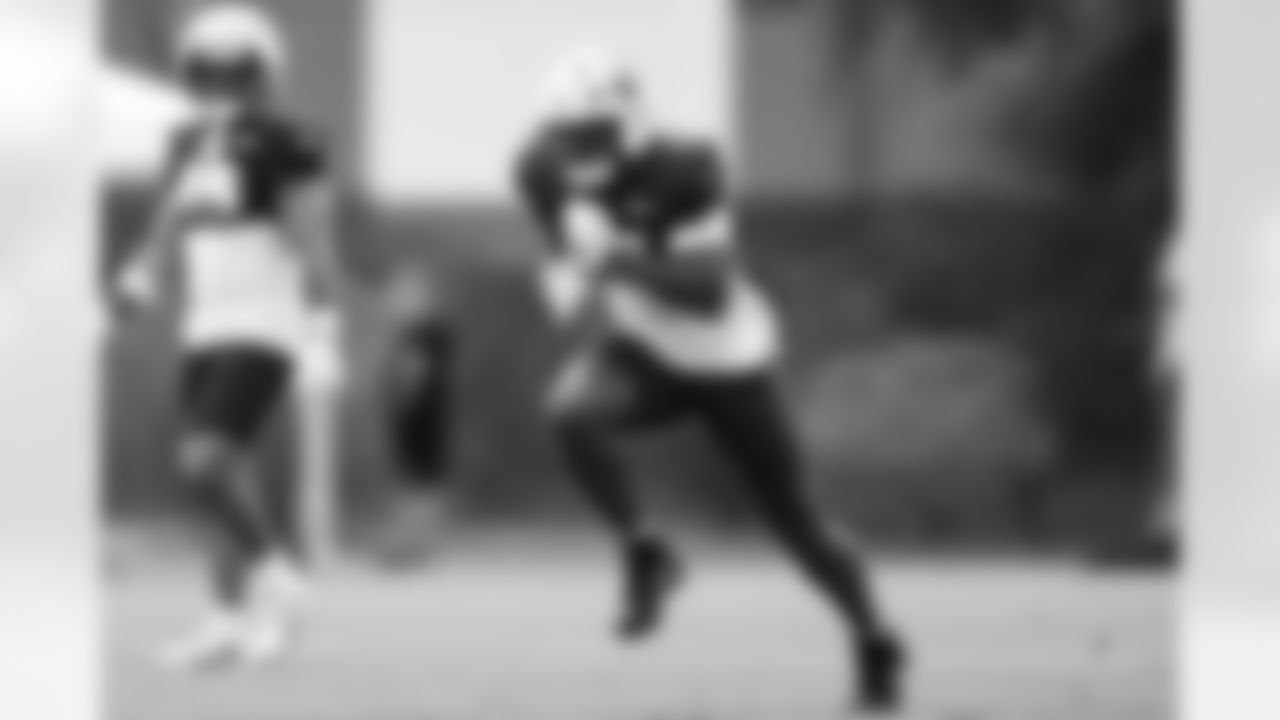 Arizona Cardinals tight end Elijah Higgins (84) during practice at the Dignity Health Training Facility on Thursday, Sep. 18, 2025 in Tempe, AZ.