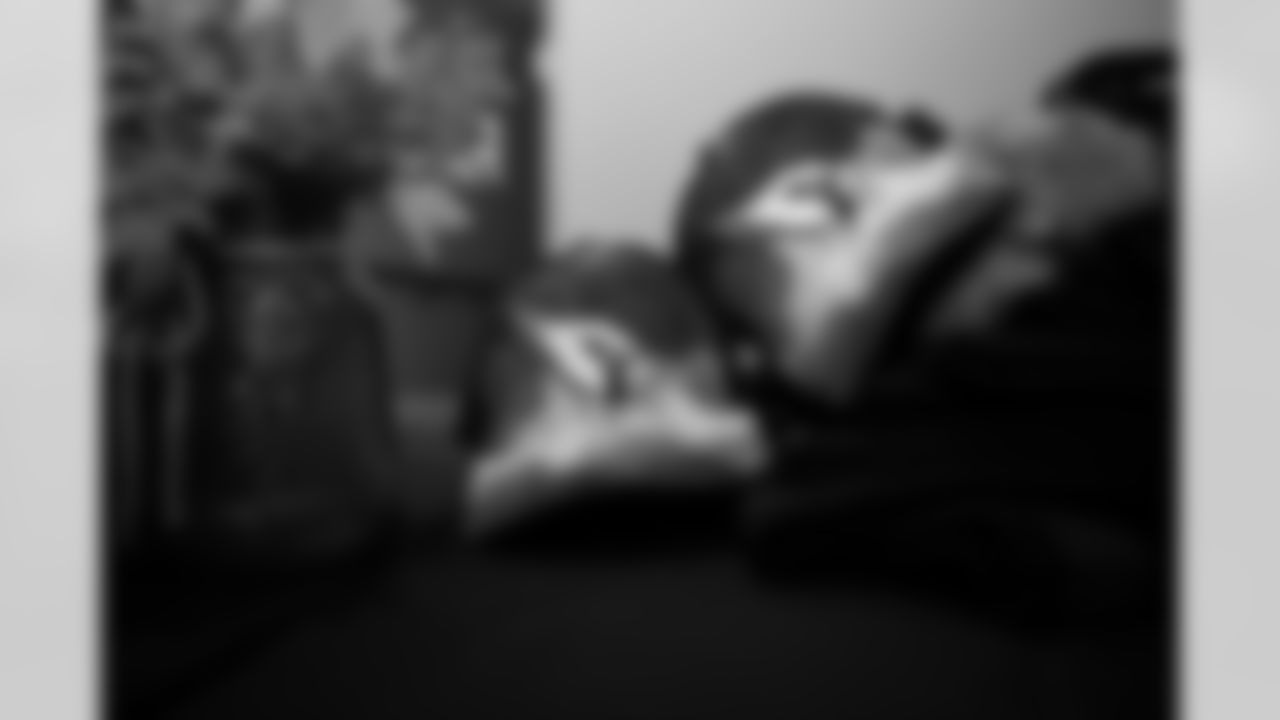 The Arizona Cardinals and Phoenix Rescue Mission host families for a Thanksgiving meal event on Monday, Nov. 24, 2025 in Phoenix, AZ.