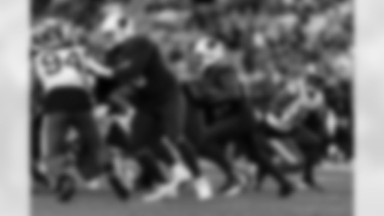 Arizona Cardinals running back Bam Knight (20) during the Week 14 regular season game between the Arizona Cardinals and the Los Angeles Rams on Sunday, Dec. 7, 2025 at State Farm Stadium.