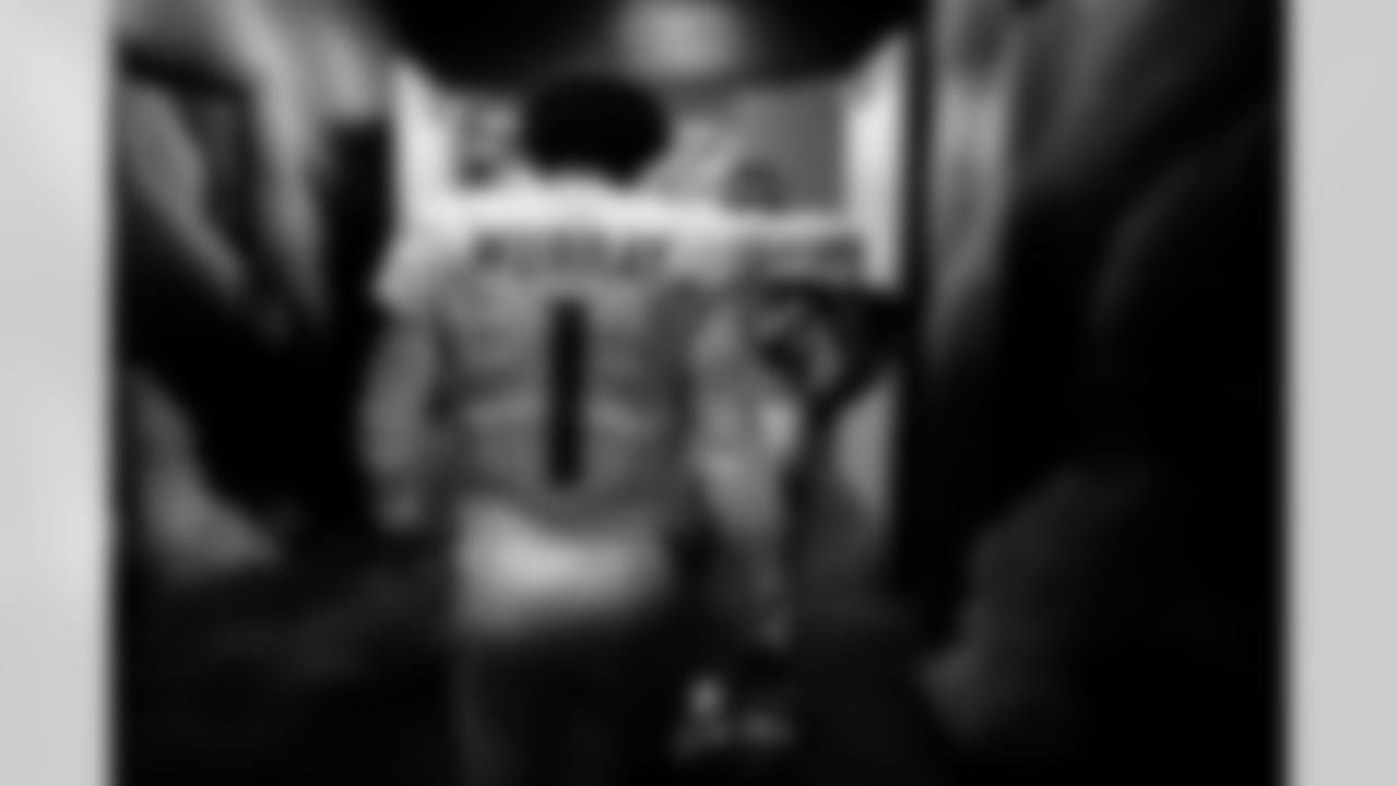 Arizona Cardinals quarterback Kyler Murray (1) during the Week 4 regular season game between the Arizona Cardinals and the Seattle Seahawks on Thursday, Sep. 25, 2025 at State Farm Stadium.