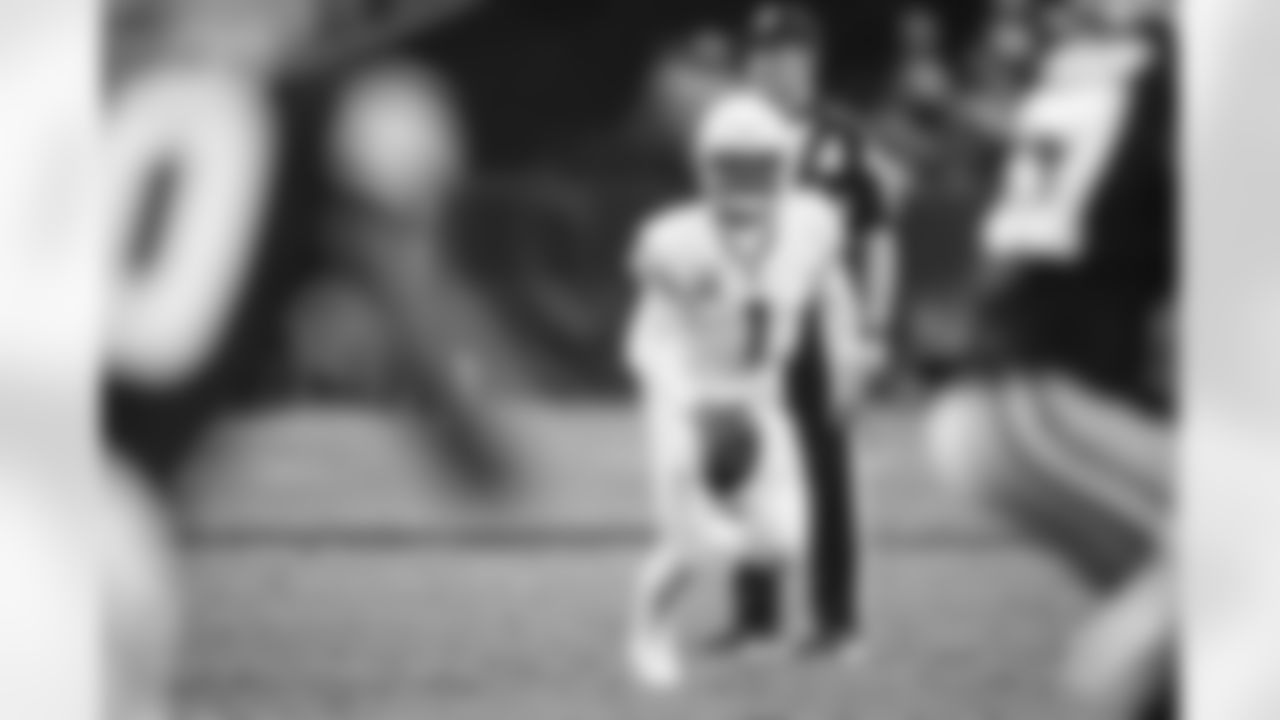 Arizona Cardinals quarterback Kyler Murray (1) during the Week 15 regular season game between the Arizona Cardinals and the San Francisco 49ers on Sunday, Dec 17, 2023 in Glendale, AZ.