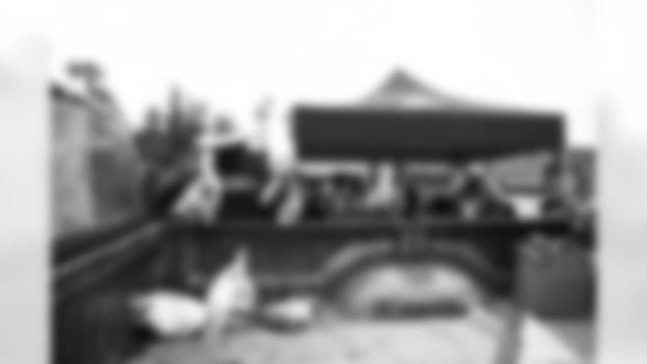 State Farm, Desert Financial Credit Union, and the Arizona Cardinals teamed up with United Food Bank to donate meals to local families in need at Mesa Convention Center on Wednesday, Nov. 19, 2025 in Mesa, AZ.