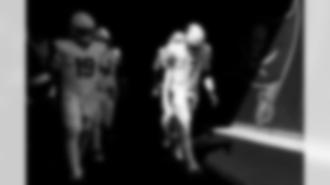 Arizona Cardinals quarterback Jacoby Brissett (7) during the Week 13 regular season game between the Arizona Cardinals and the Tampa Bay Buccaneers on Sunday, Nov. 30, 2025 in Tampa, FL.