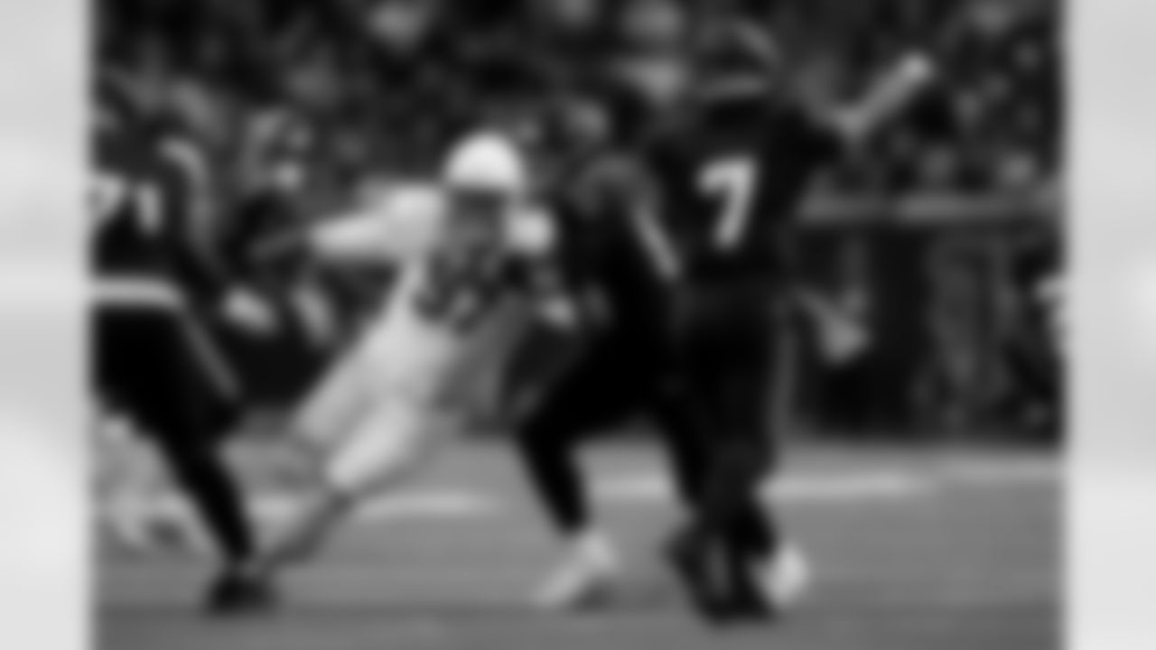 Arizona Cardinals defensive lineman Walter Nolen III (97) during the Week 15 regular season game between the Arizona Cardinals and the Houston Texans on Sunday, Dec. 14, 2025 in Houston, TX.