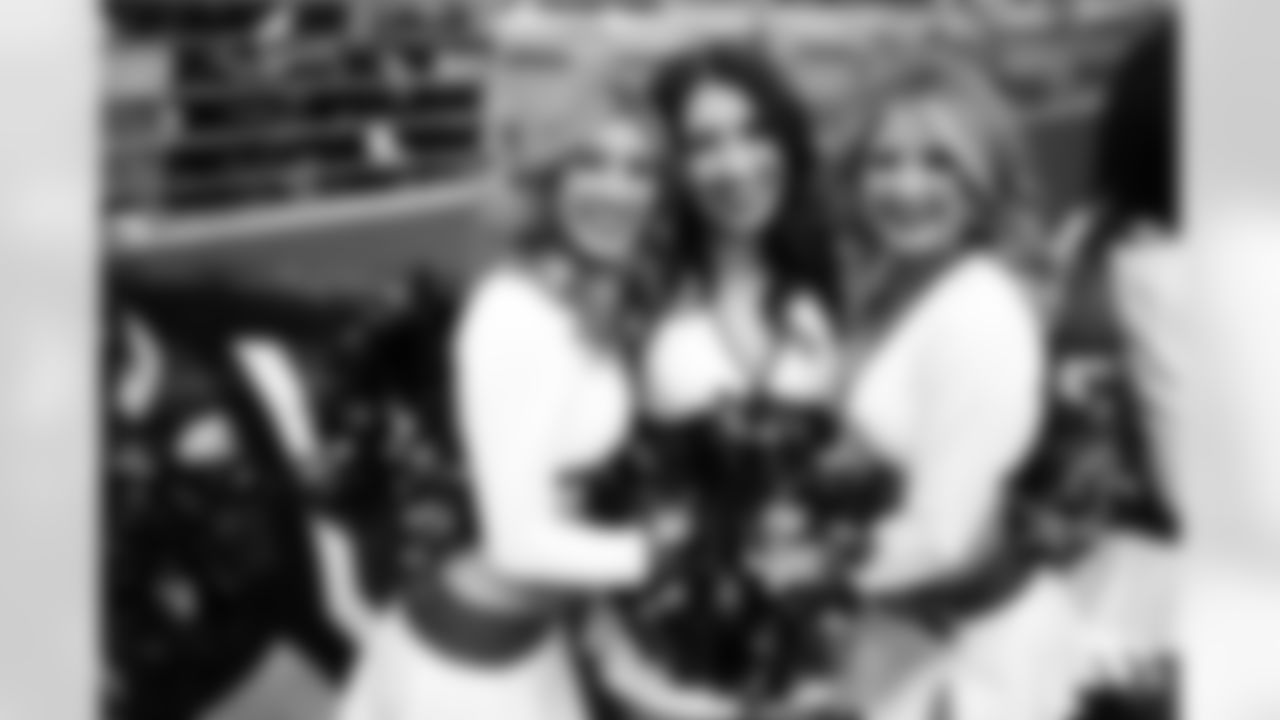 cheerleaders vs ravens_00083