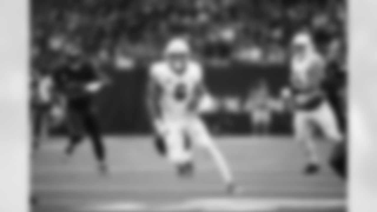 Arizona Cardinals running back James Conner (6) during the Week 11 regular season game between the Arizona Cardinals and the Houston Texans on Sunday, Nov 19, 2023 in Houston, TX.