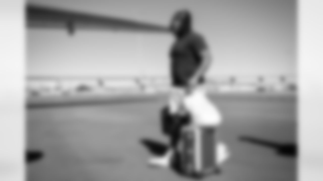 Arizona Cardinals defensive lineman Walter Nolen III (97) travels to Seattle before the Week 10 regular season game against the Seattle Seahawks on Saturday, Nov. 8, 2025 in Phoenix, AZ.