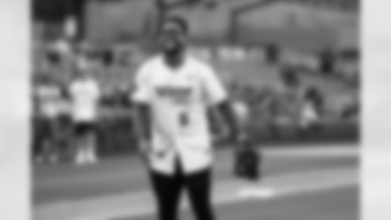 Arizona Cardinals quarterback Kyler Murray (1) hosts his inaugural Kyler Murray Foundation Charity Celebrity Softball Game at Salt River Fields at Talking Stick on Saturday, May 17, 2025 in Scottsdale, AZ.