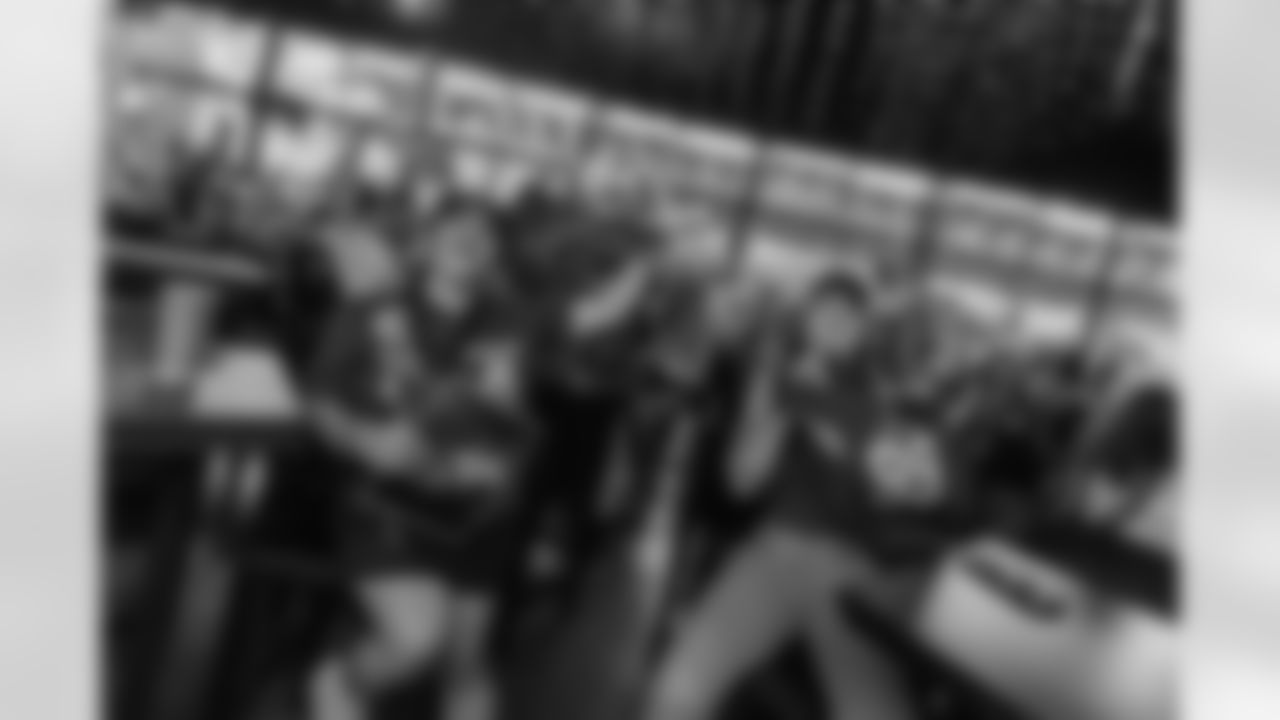 NFL2025_1012_131611-0366_DAR