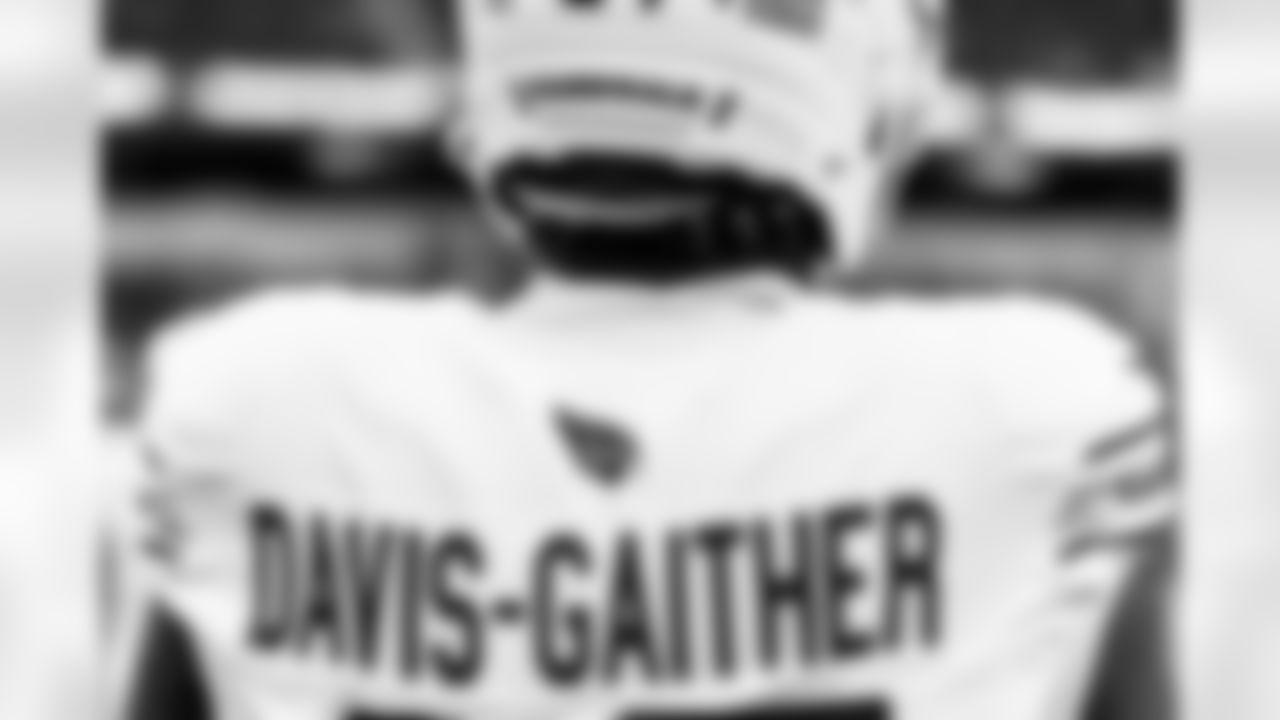 Arizona Cardinals linebacker Akeem Davis-Gaither (27) during the Week 18 regular season game between the Arizona Cardinals and the Los Angeles Rams on Sunday, Jan. 4, 2026 in Los Angeles, CA.