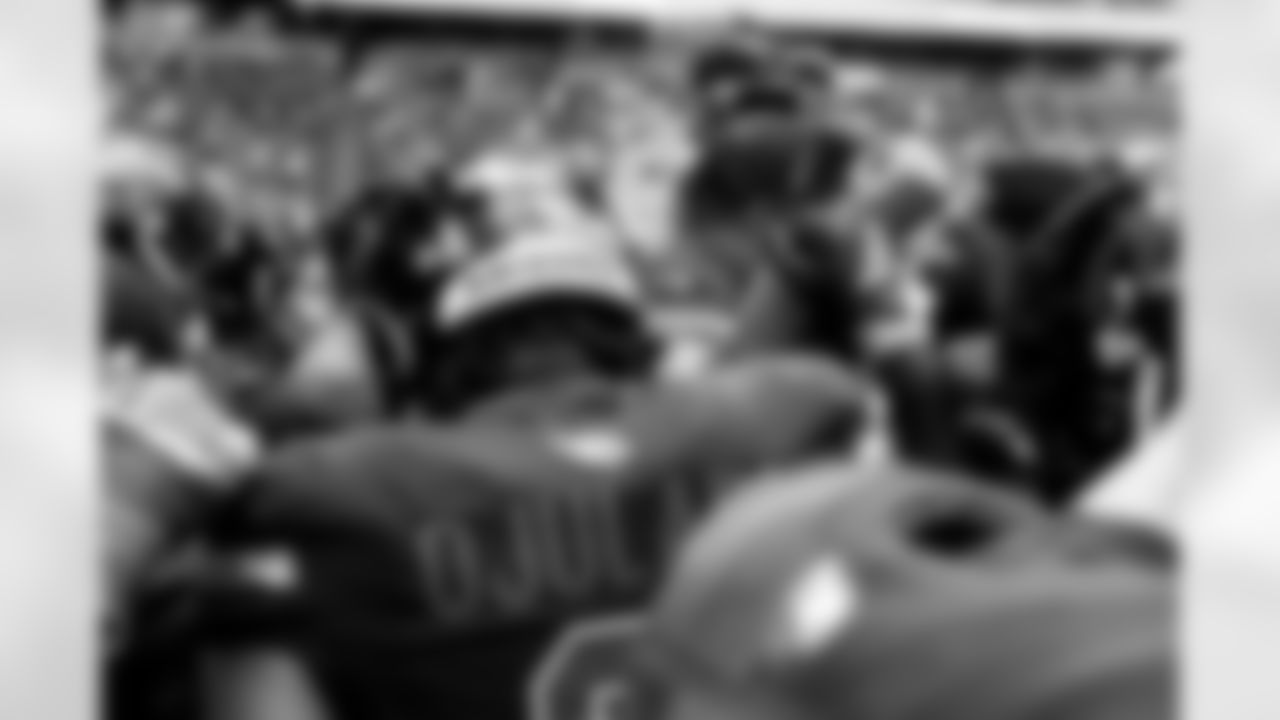 The Arizona Cardinals during the Week 11 regular season game between the Arizona Cardinals and the San Francisco 49ers on Sunday, Nov. 16, 2025 at State Farm Stadium.