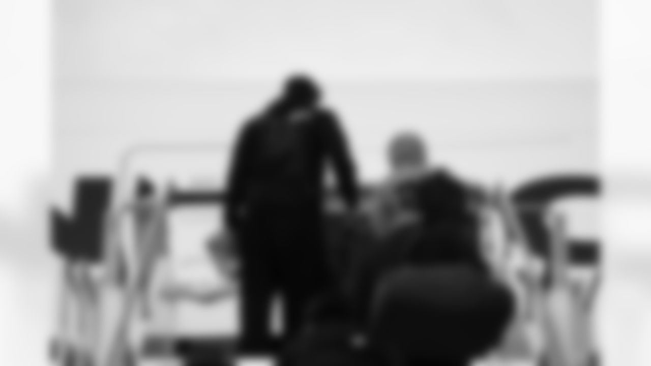 Arizona Cardinals defensive lineman Calais Campbell (93) travels to Cincinnati before the Week 17 regular season game against the Cincinnati Bengals on Saturday, Dec. 27, 2025 in Phoenix, AZ.