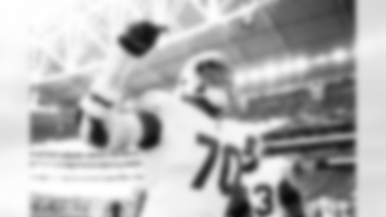 Arizona Cardinals offensive lineman Paris Johnson Jr. (70) during the Week 15 regular season game between the Arizona Cardinals and the New England Patriots on Sunday, Dec 15, 2024 at State Farm Stadium.