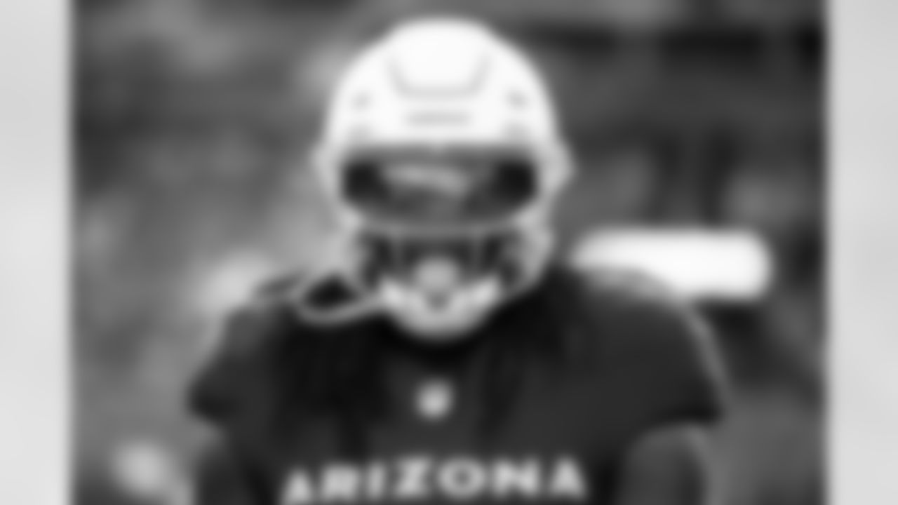 Arizona Cardinals running back DeeJay Dallas (20) during the Week 2 preseason game between the Arizona Cardinals and the Denver Broncos on Saturday, Aug. 16, 2025 in Denver, CO.