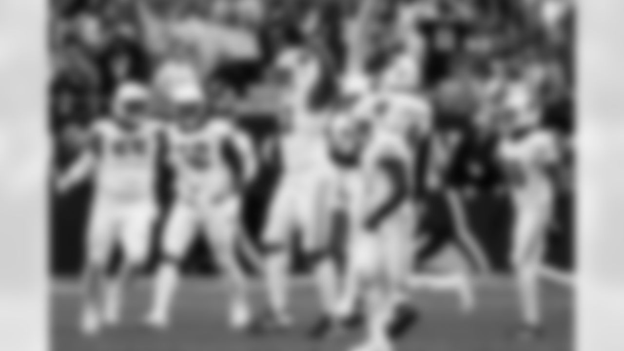 Arizona Cardinals defensive lineman Calais Campbell (93) during the Week 16 regular season game between the Arizona Cardinals and the Atlanta Falcons on Sunday, Dec. 21, 2025 at State Farm Stadium.