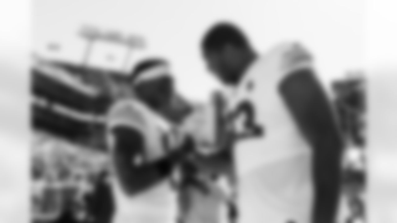 Arizona Cardinals cornerback Will Johnson (0) and Arizona Cardinals defensive lineman Calais Campbell (93) during the Week 13 regular season game between the Arizona Cardinals and the Tampa Bay Buccaneers on Sunday, Nov. 30, 2025 in Tampa, FL.