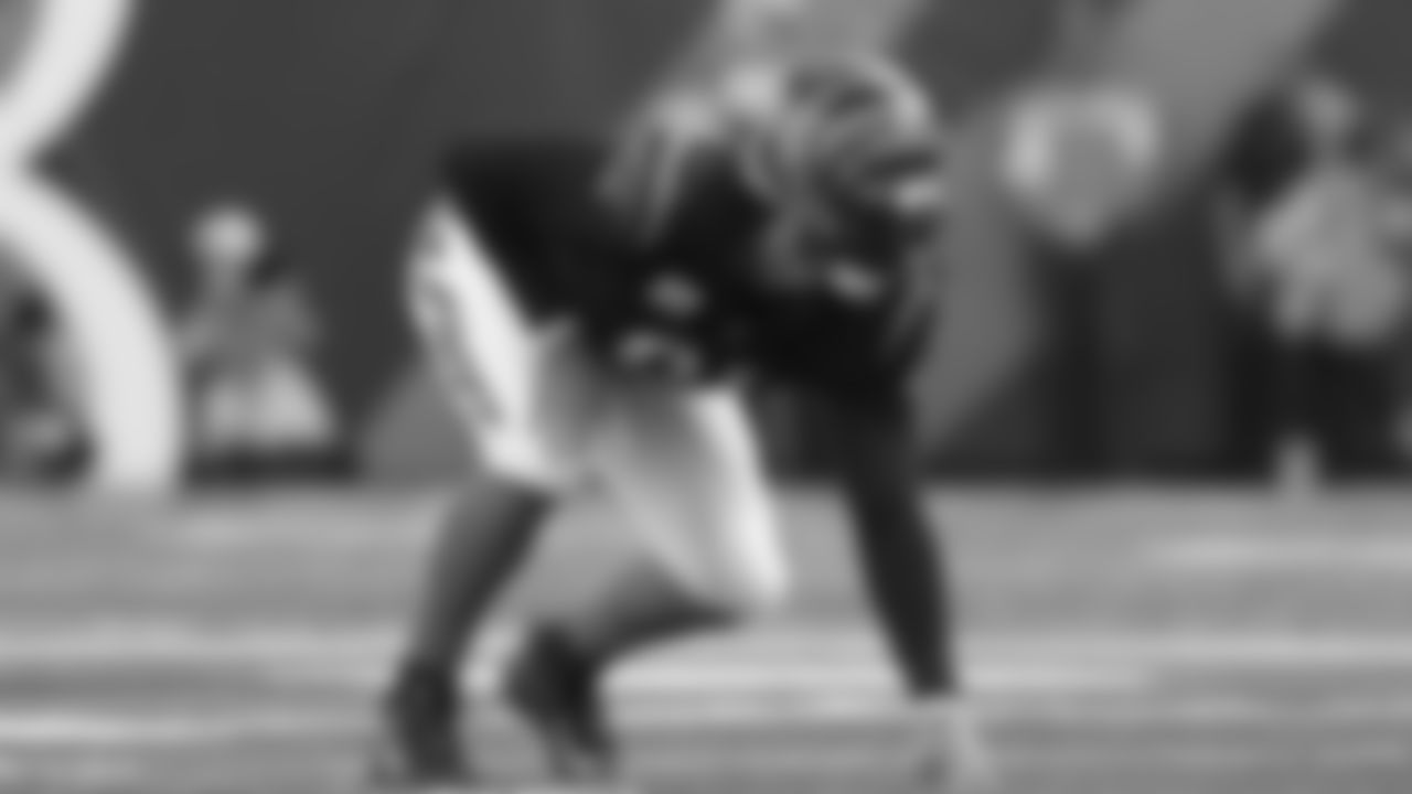 Cincinnati Bengals defensive end Trey Hendrickson (91) lines up before a snap during an NFL football game against the Detroit Lions, Sunday, Oct. 5, 2025, in Cincinnati. (AP Photo/Kareem Elgazzar)