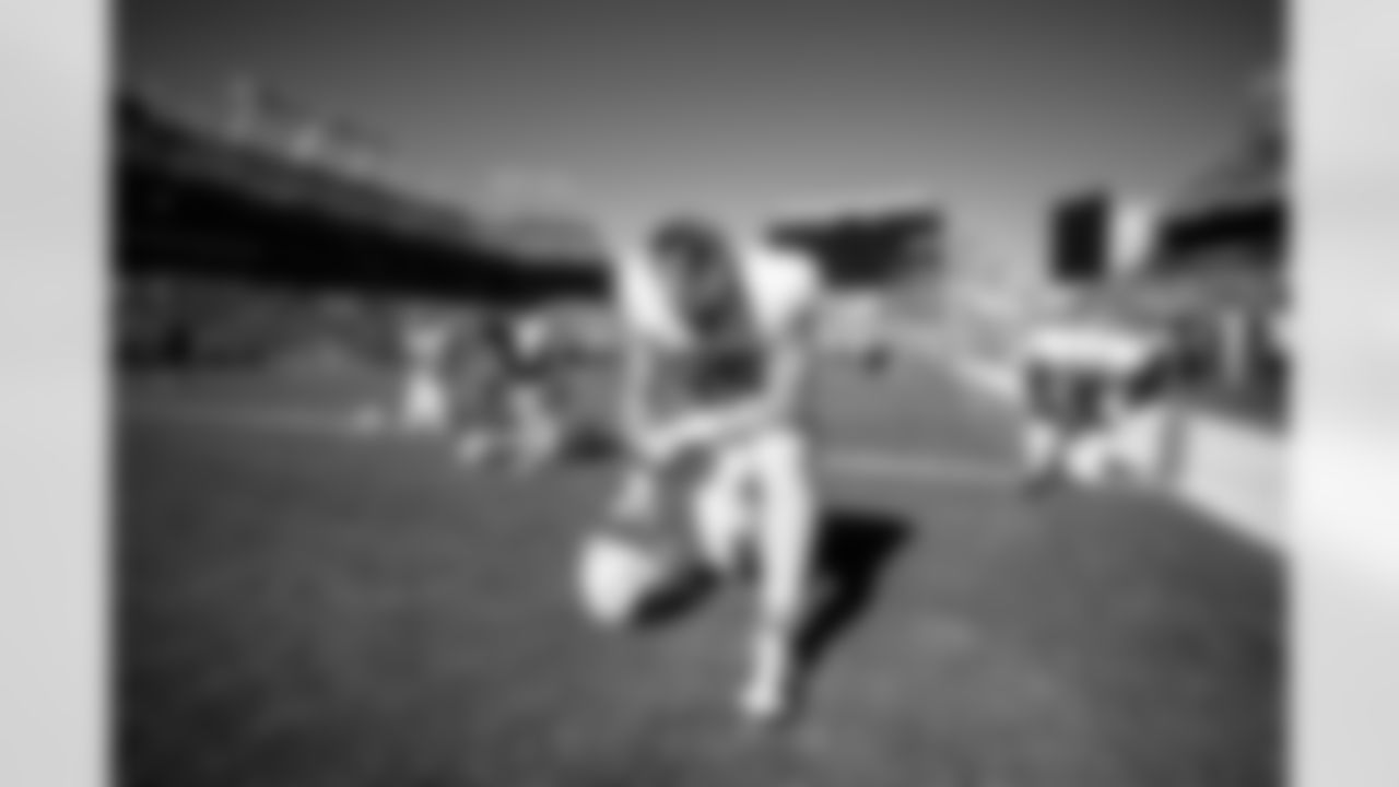 Arizona Cardinals tight end Trey McBride (85) during the Week 13 regular season game between the Arizona Cardinals and the Tampa Bay Buccaneers on Sunday, Nov. 30, 2025 in Tampa, FL.