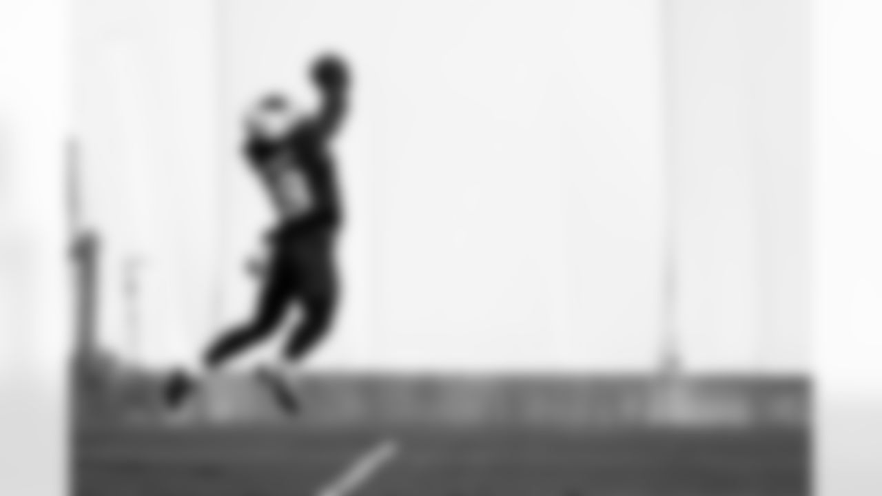 Arizona Cardinals linebacker Jared Bartlett (48) during practice at the Dignity Health Training Facility on Wednesday, Nov. 26, 2025 in Tempe, AZ.