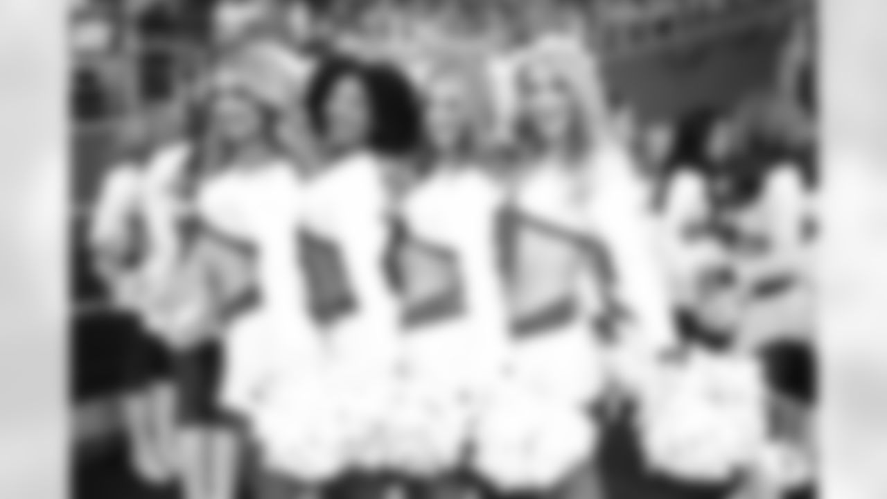 The Arizona Cardinals Cheerleaders during the Week 15 game against the San Francisco 49ers at State Farm Stadium on Dec. 17, 2023.