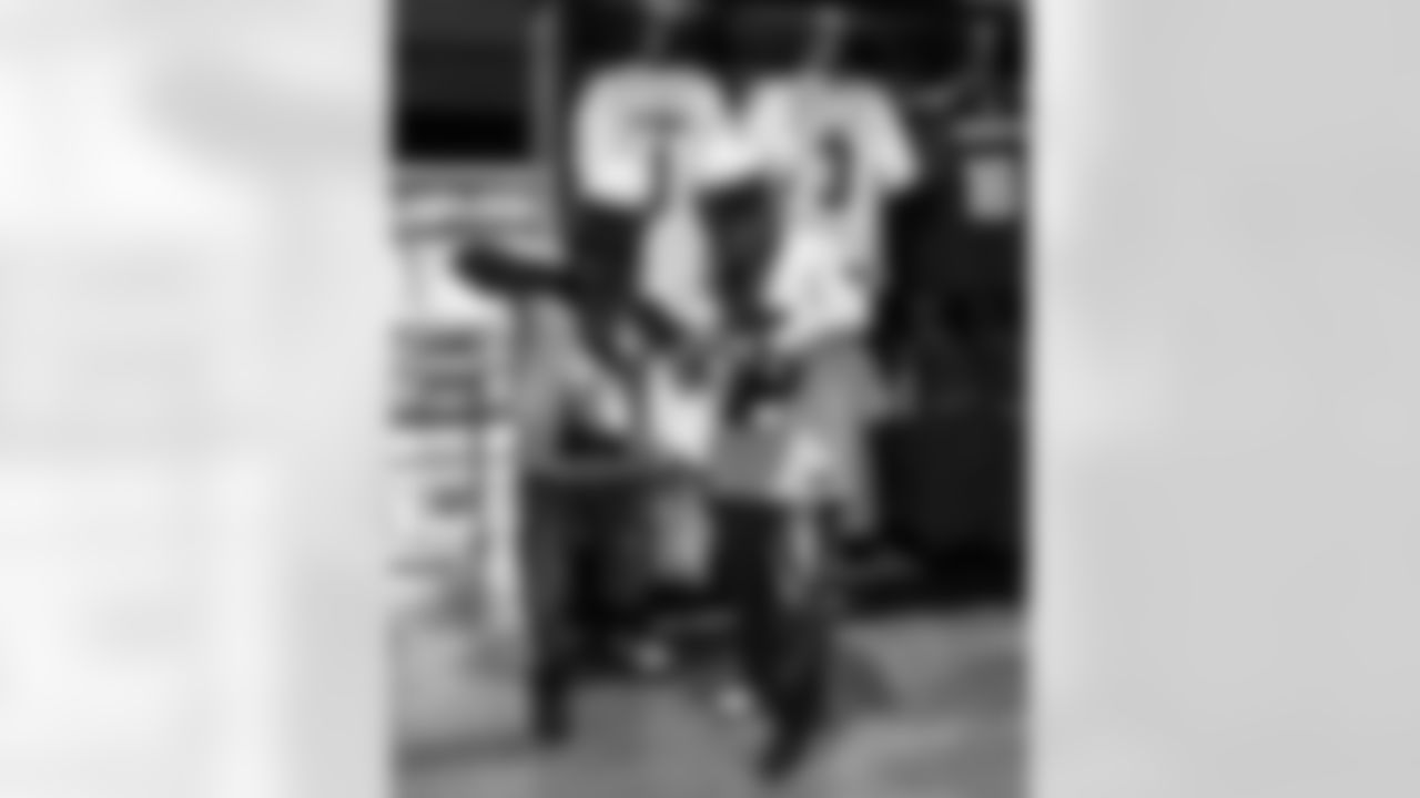 Fans during the Week 4 regular season game between the Arizona Cardinals and the Seattle Seahawks on Wednesday, Sep. 24, 2025 at State Farm Stadium.