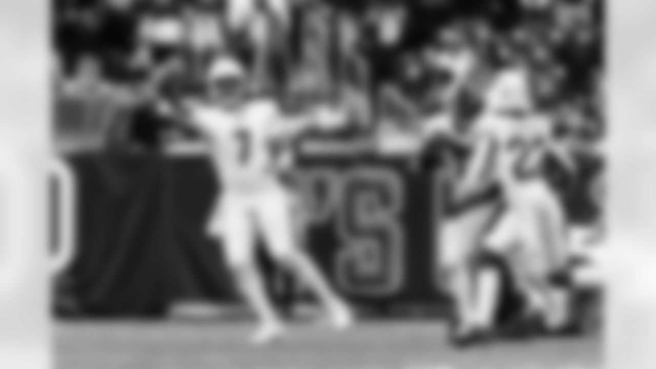 Arizona Cardinals quarterback Jacoby Brissett (7) during the Week 15 regular season game between the Arizona Cardinals and the Houston Texans on Sunday, Dec. 14, 2025 in Houston, TX.