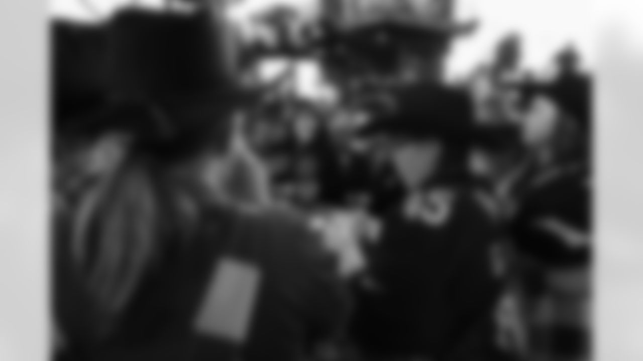 The Arizona Cardinals host a pregame tailgate during the inaugural Cardinals Premier Travel trip at PBR Texas on Monday, Nov. 3, 2025 in Arlington, TX.