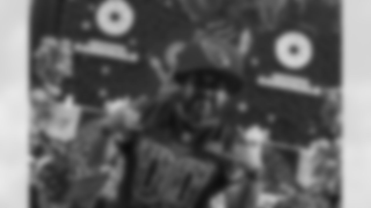 NFL2025_1012_110548-8889_DAR