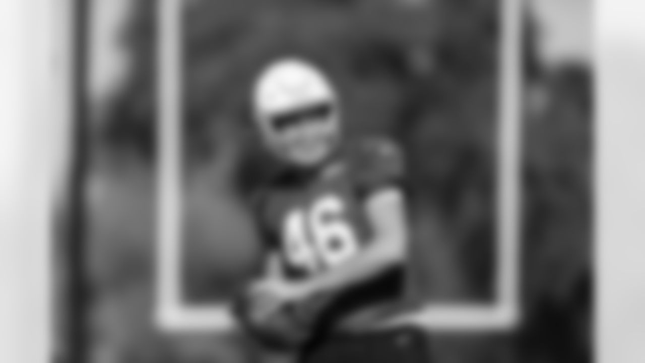 Arizona Cardinals long snapper Aaron Brewer (46) during practice at the Dignity Health Training Facility on Wednesday, Dec. 3, 2025 in Tempe, AZ.