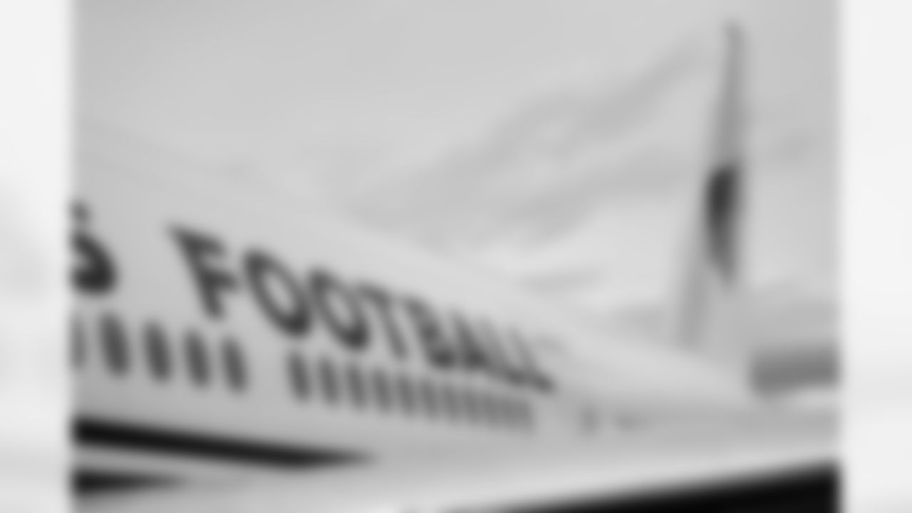 The Arizona Cardinals airplane travels to Cincinnati before the Week 17 regular season game against the Cincinnati Bengals on Saturday, Dec. 27, 2025 in Phoenix, AZ.