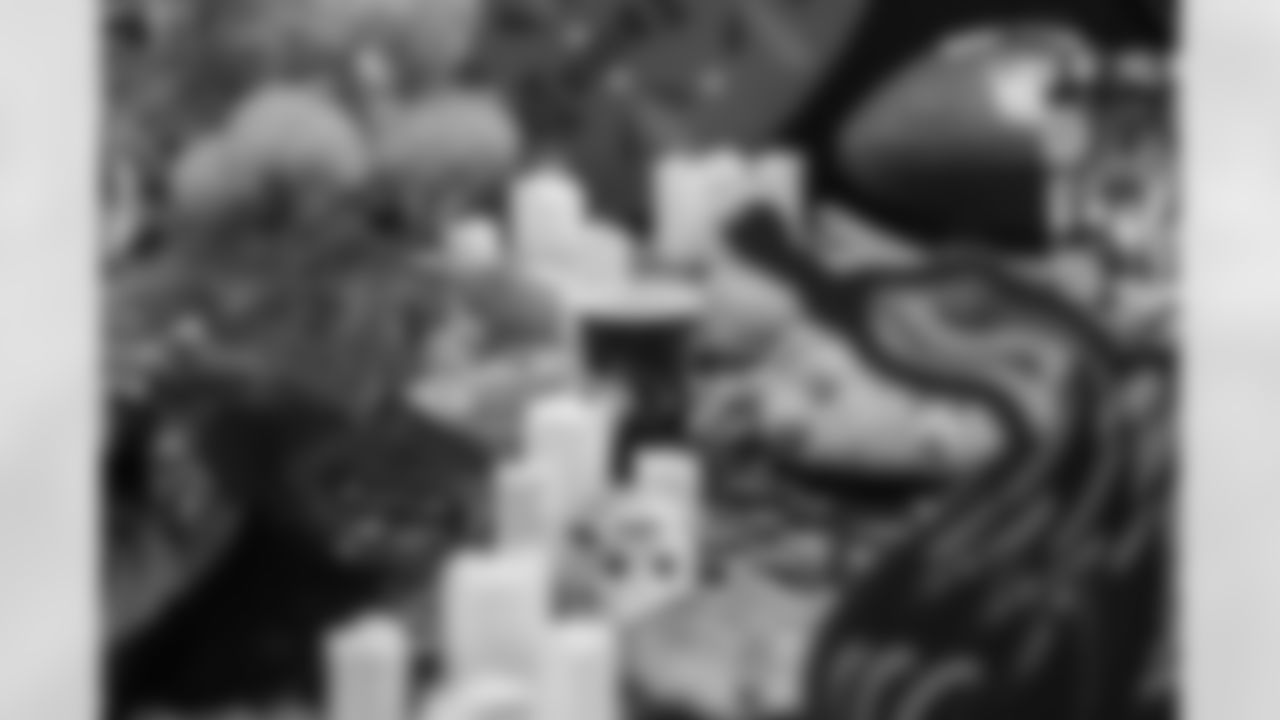NFL2025_1012_120403-9481_DAR