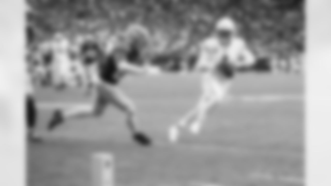 Arizona Cardinals quarterback Kyler Murray (1) during the Week 15 regular season game between the Arizona Cardinals and the San Francisco 49ers on Sunday, Dec 17, 2023 at State Farm Stadium.
