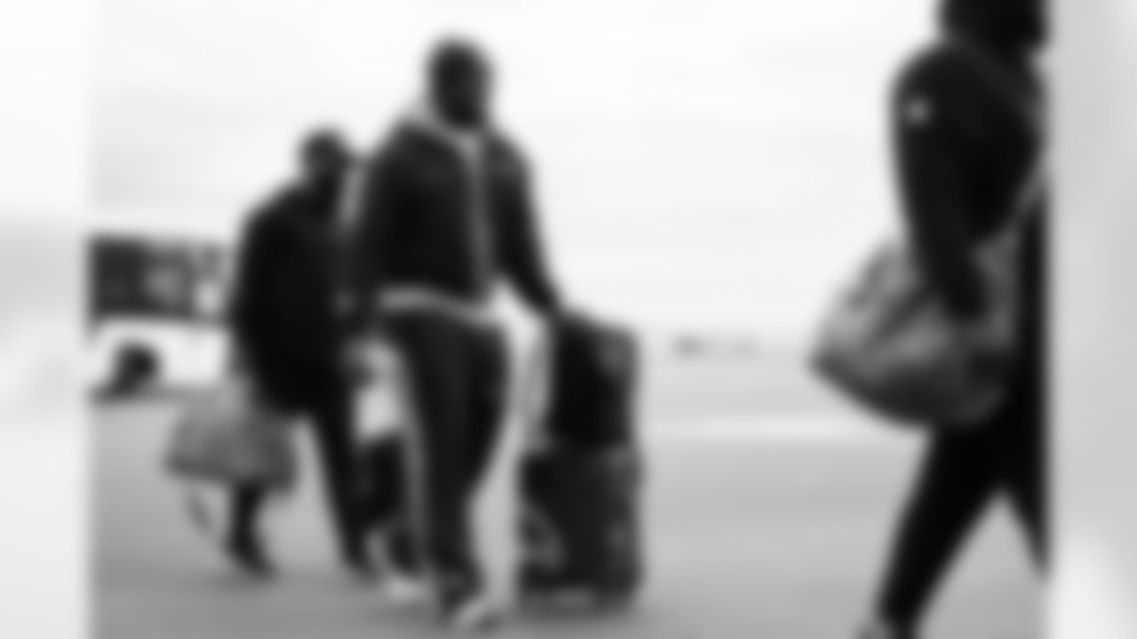 Arizona Cardinals defensive lineman Zach Carter (90) travels to Cincinnati before the Week 17 regular season game against the Cincinnati Bengals on Saturday, Dec. 27, 2025 in Phoenix, AZ.