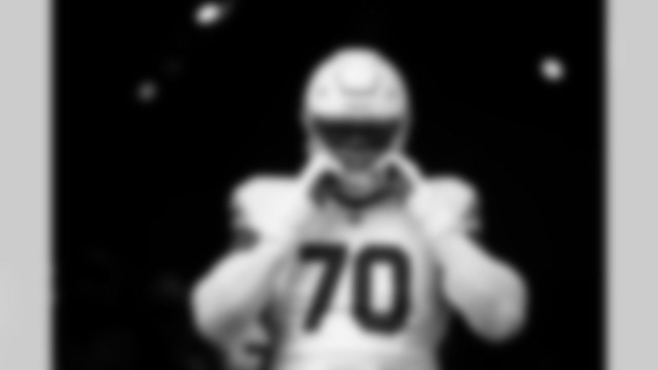 Arizona Cardinals offensive lineman Paris Johnson Jr. (70) during the Week 13 regular season game between the Arizona Cardinals and the Minnesota Vikings on Sunday, Dec 1, 2024 in Minneapolis, MN.