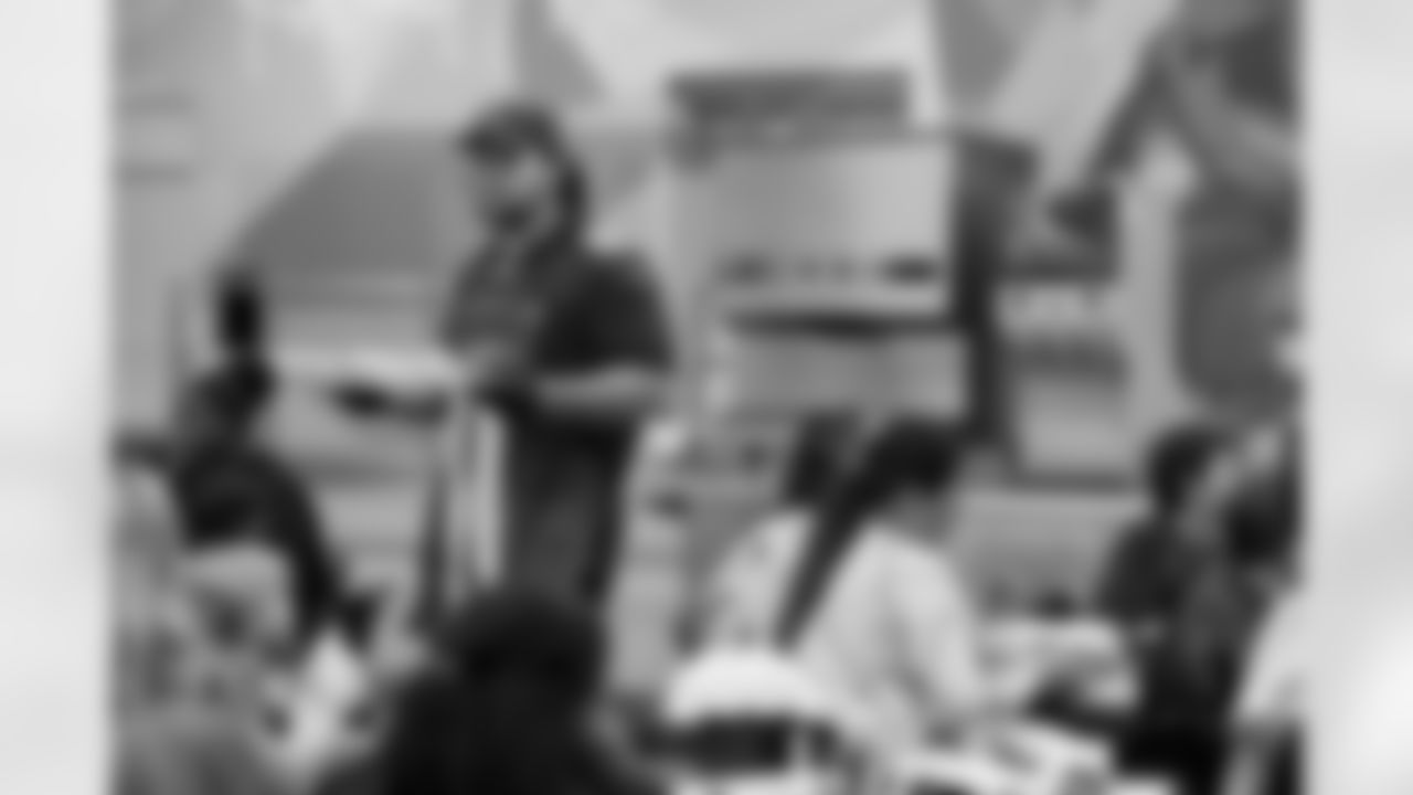 The Arizona Cardinals and Phoenix Rescue Mission host families for a Thanksgiving meal event on Monday, Nov. 24, 2025 in Phoenix, AZ.