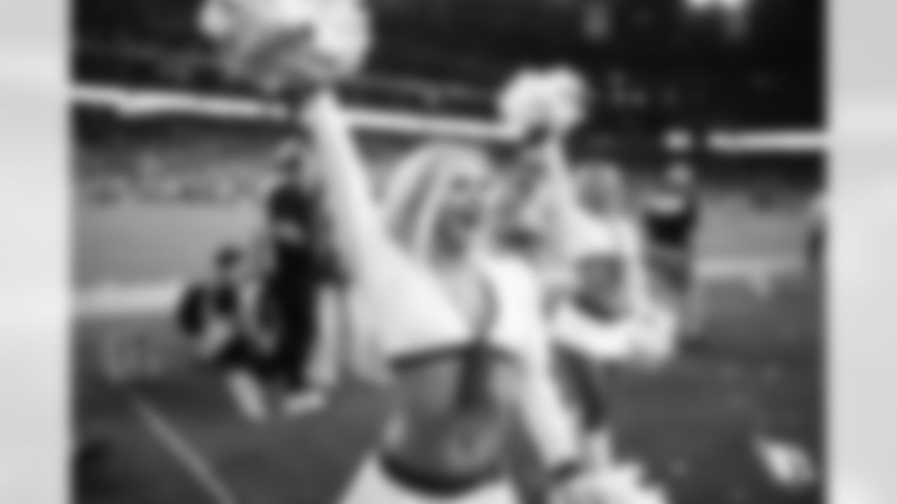 The Arizona Cardinals Cheerleaders during the Week 15 game against the San Francisco 49ers at State Farm Stadium on Dec. 17, 2023.