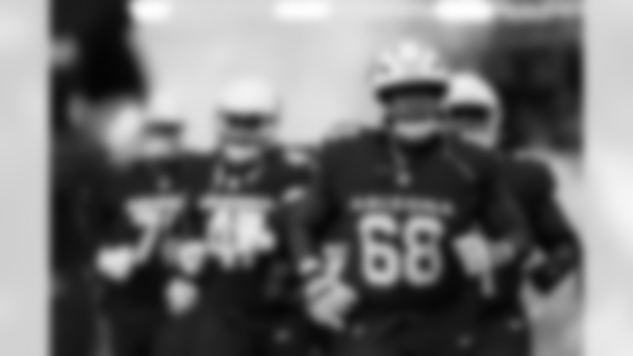 Arizona Cardinals offensive lineman Kelvin Beachum (68) during the Week 14 regular season game between the Arizona Cardinals and the Los Angeles Rams on Sunday, Dec. 7, 2025 at State Farm Stadium.