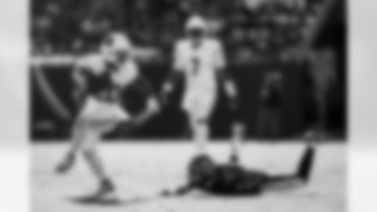 Arizona Cardinals running back Bam Knight (20) during the Week 13 regular season game between the Arizona Cardinals and the Tampa Bay Buccaneers on Sunday, Nov. 30, 2025 in Tampa, FL.