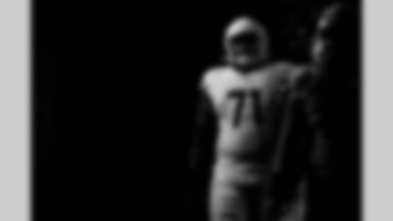 Arizona Cardinals offensive lineman Jon Gaines II (71) during the Week 15 regular season game between the Arizona Cardinals and the Houston Texans on Sunday, Dec. 14, 2025 in Houston, TX.