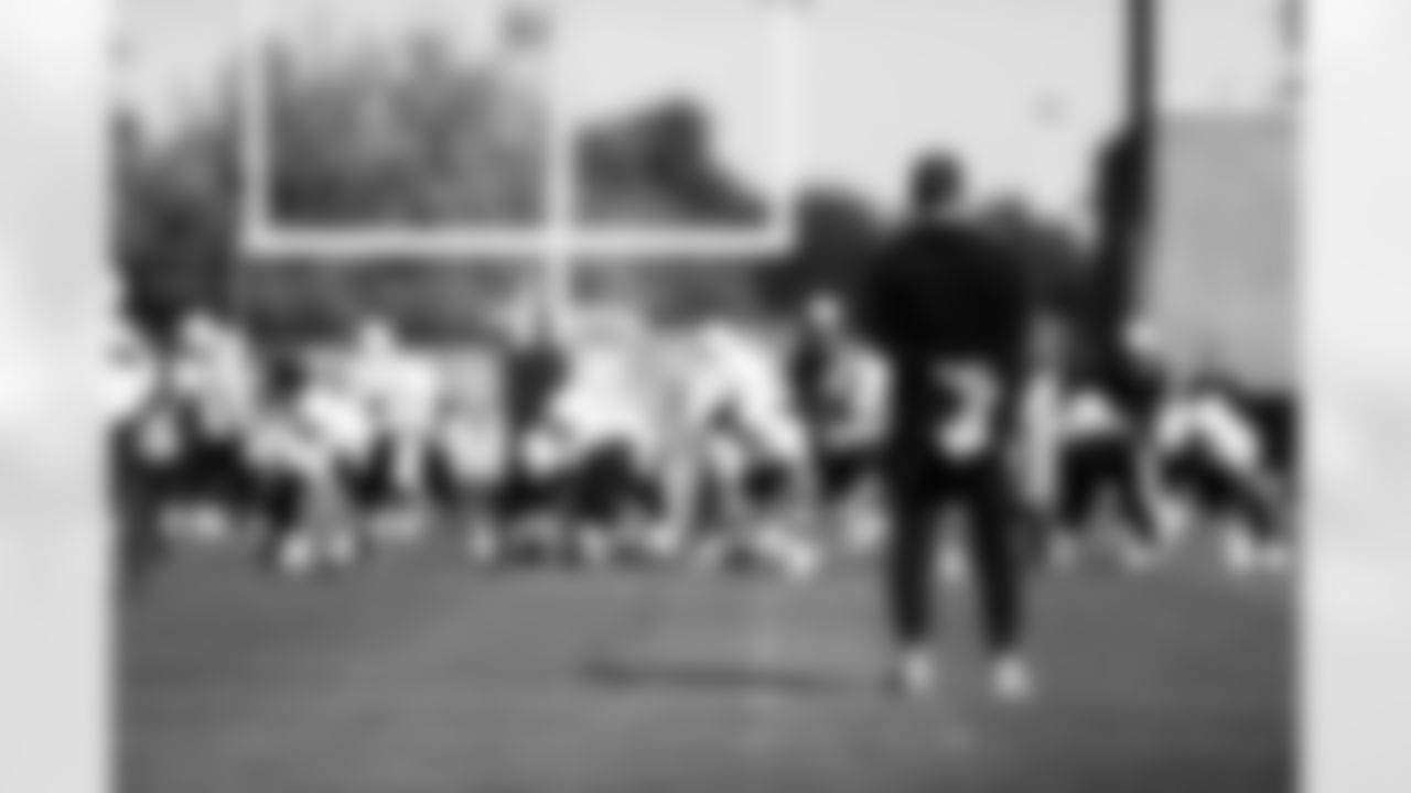 Arizona Cardinals Head Coach Jonathan Gannon during practice at the Dignity Health Training Facility on Thursday, Dec. 11, 2025 in Tempe, AZ.