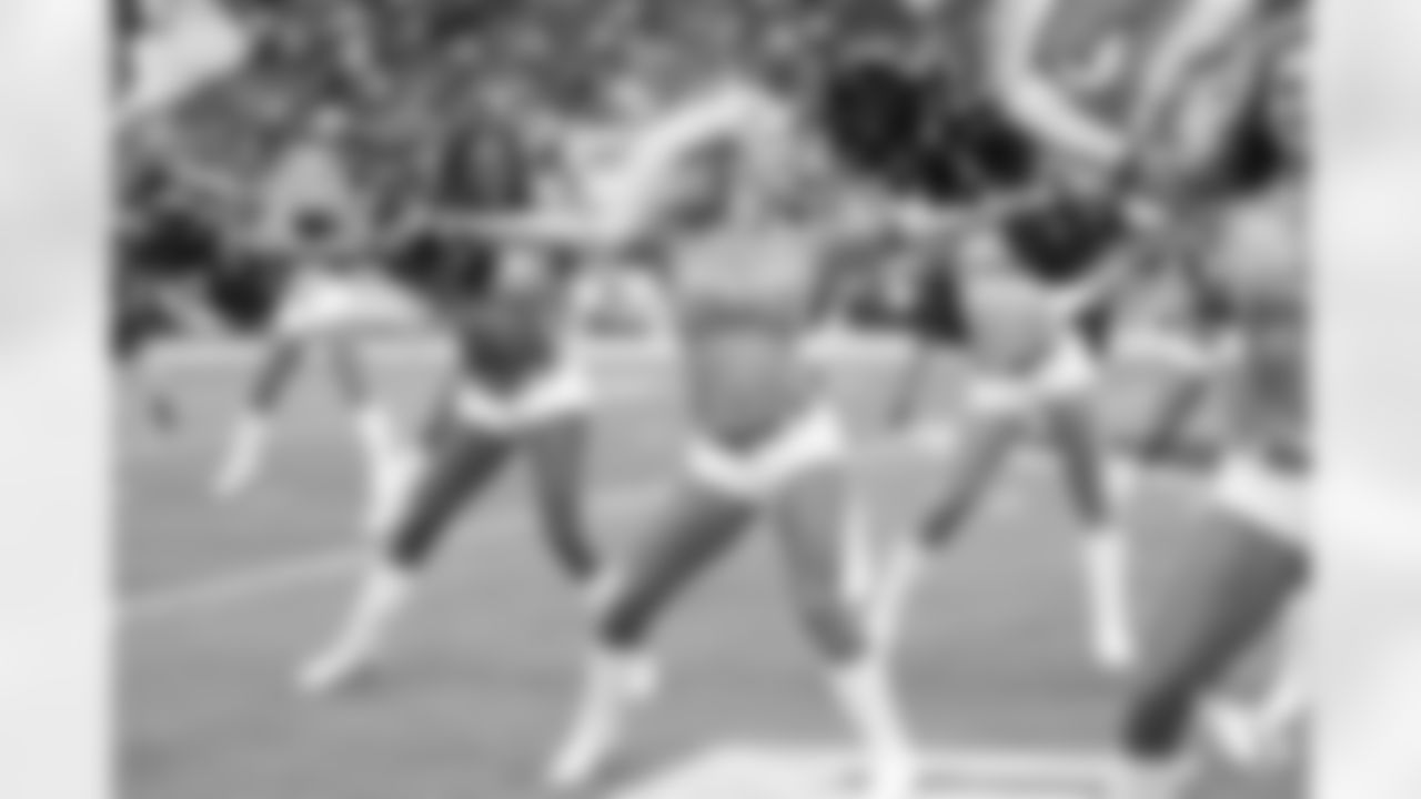 Cheer week 10 vs falcons 00026