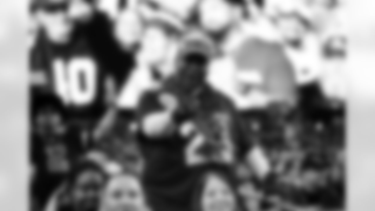 Fans during the Week 18 regular season game between the Arizona Cardinals and the Seattle Seahawks on Sunday, Jan 7, 2024 at State Farm Stadium.