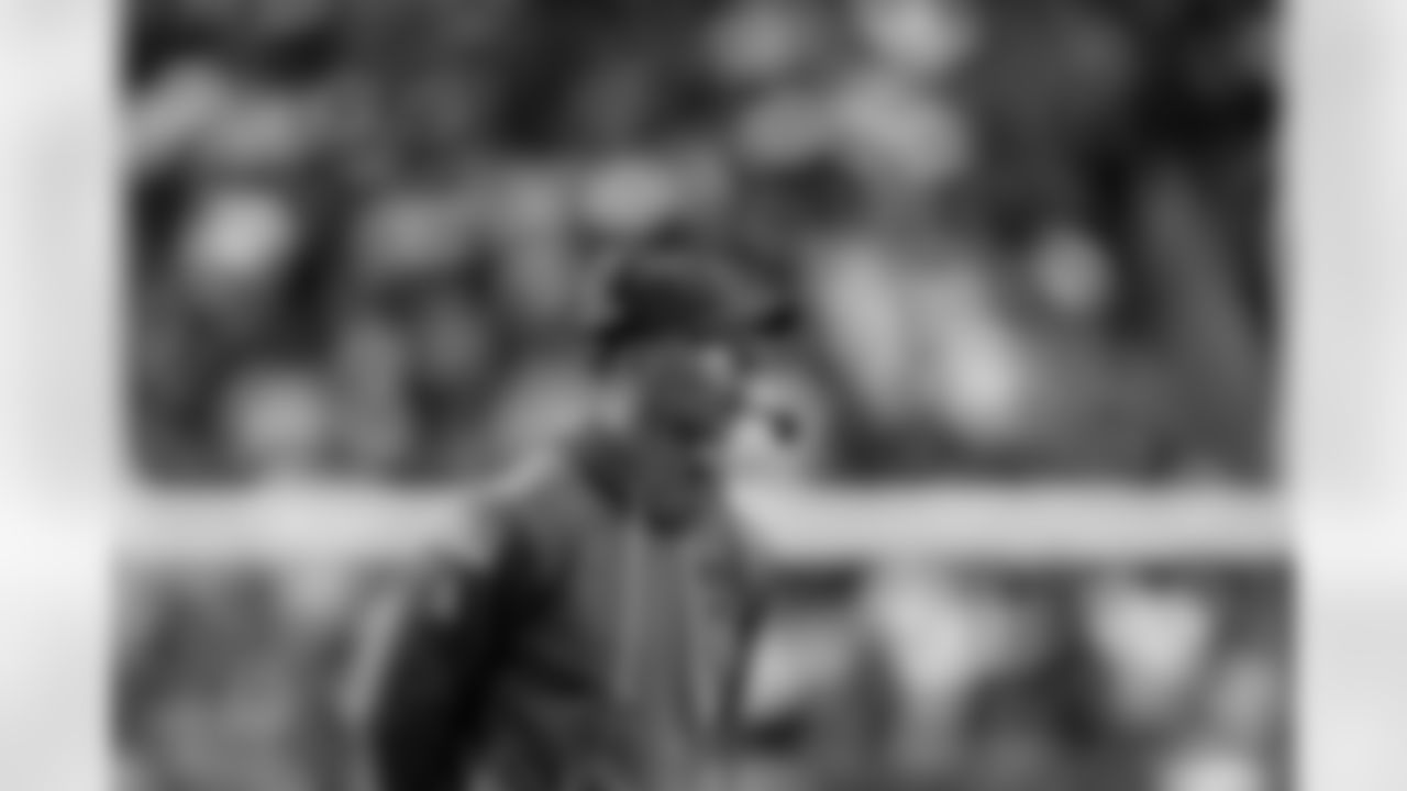 Arizona Cardinals Head Coach Jonathan Gannon during the Week 11 regular season game between the Arizona Cardinals and the San Francisco 49ers on Sunday, Nov. 16, 2025 at State Farm Stadium.